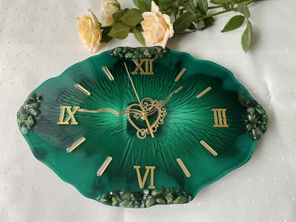 Die Wanduhr „Valentinstag“